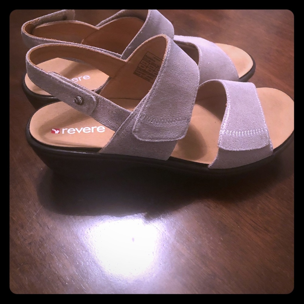 Revere women’s sandals
